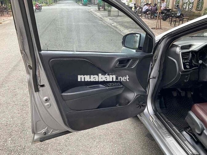 Honda City 2017, Số sàn , 88.000 km , Màu Bạc