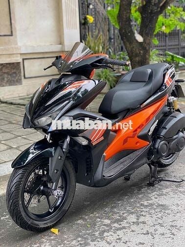 Yamaha NVX Smartkey Đen Cam