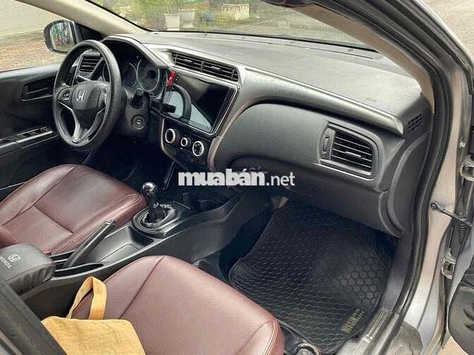 Honda City 2017, Số sàn , 88.000 km , Màu Bạc