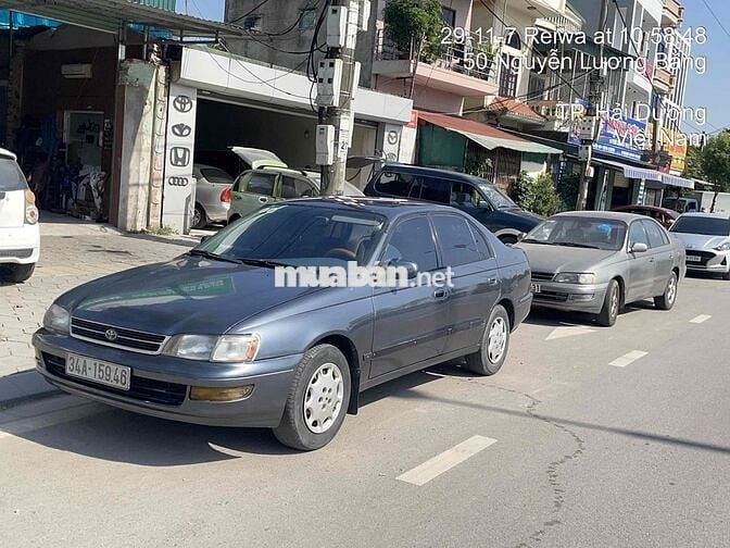 Toyota Corona màu Xám zin nguyên bản