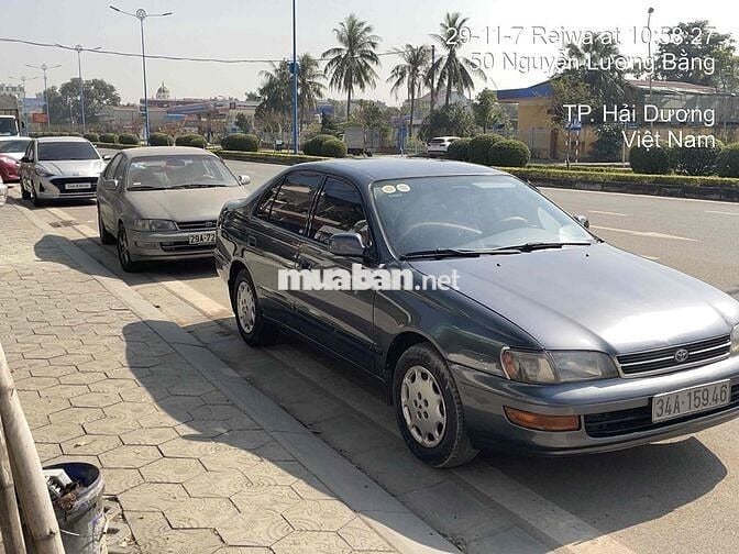 Toyota Corona màu Xám zin nguyên bản