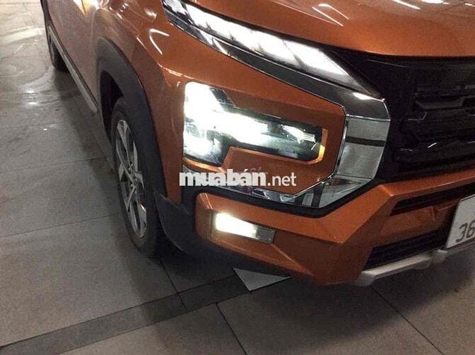 Mitsubishi Xpander Cross 2023 - 18000 km
