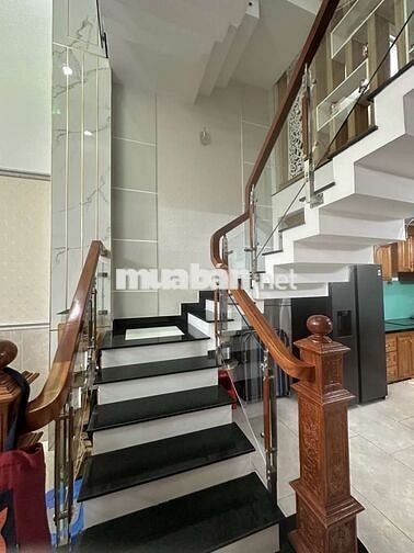 BÁN NHÀ 1/ HXH, SHR VUÔNG ĐẸP (4.2M×18M) XÂY KIÊN CỐ 5TẦNG CÓ GARA ÔTÔ