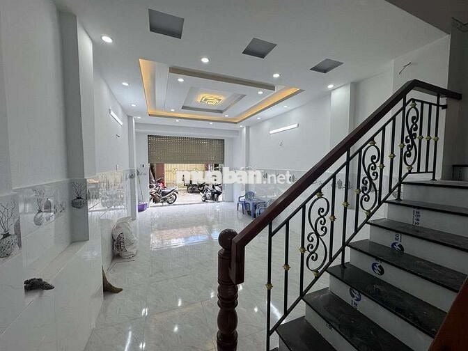 Đường xe tải, Nguyễn Sơn VIP Tân Phú, Nhà đẹp 3 tầng 4x16