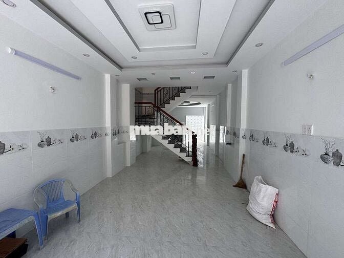 Đường xe tải, Nguyễn Sơn VIP Tân Phú, Nhà đẹp 3 tầng 4x16