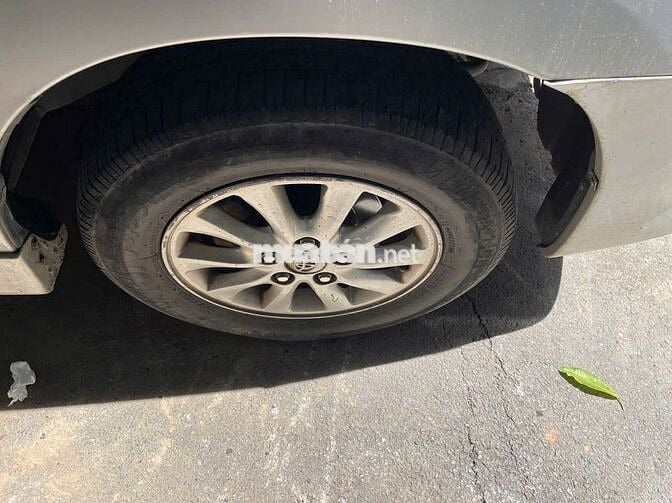 Toyota Innova 2012 Số sàn Bạc