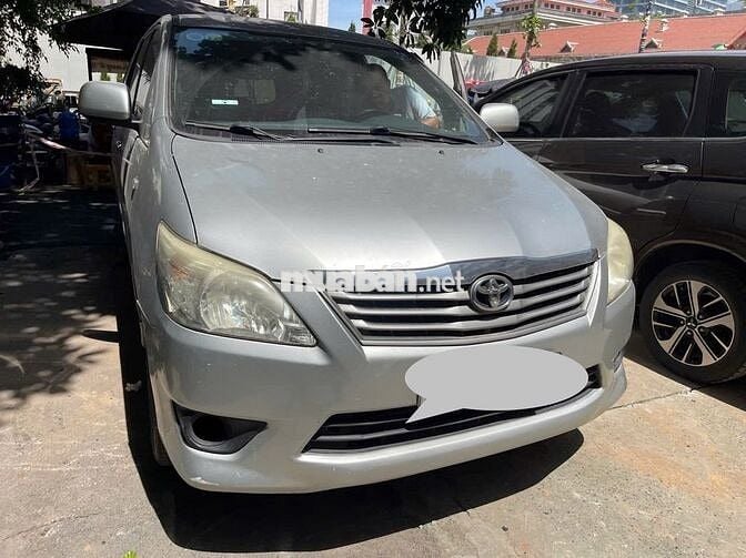 Toyota Innova 2012 Số sàn Bạc