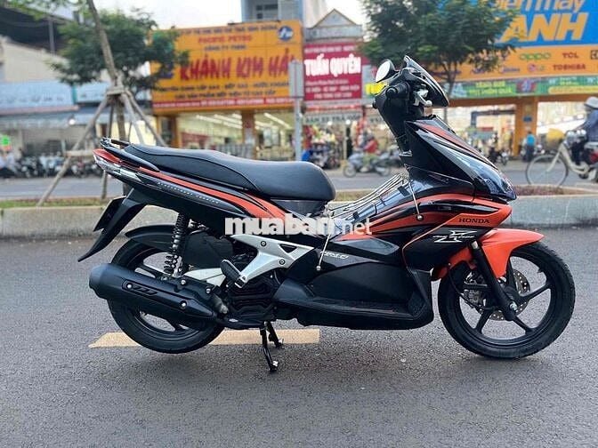 Honda Air Blade Fi 2009 Đen Cam