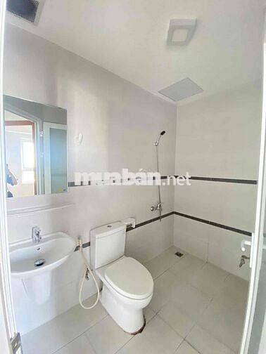 Căn hộ 2PN có ban công, cc Felisa Riverside, gần trung tâm