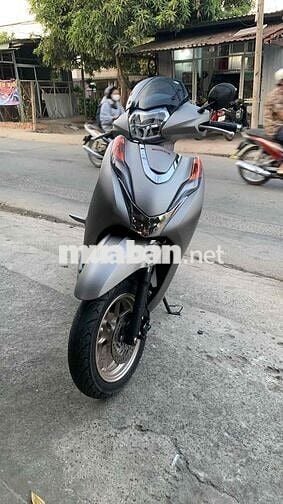 cần bán e Lead 125 4 van…