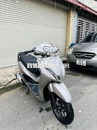 cần bán e Lead 125 4 van…