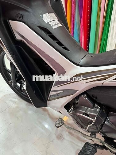 xe đẹp máy êm mưa ban tai nha