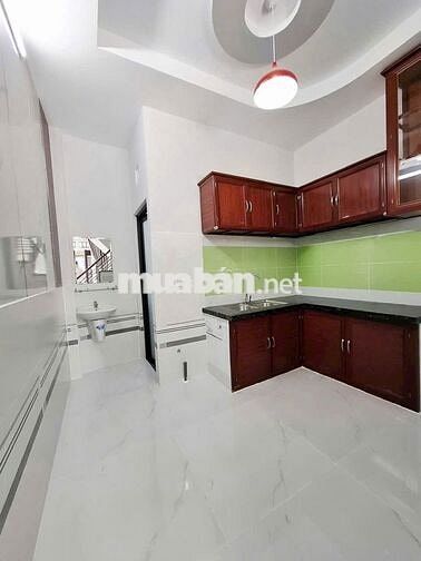 Nhà riêng hẻm xe hơi đg HT13, 1 xẹt sau chợ Hiệp Thành 37m2, 2ty195