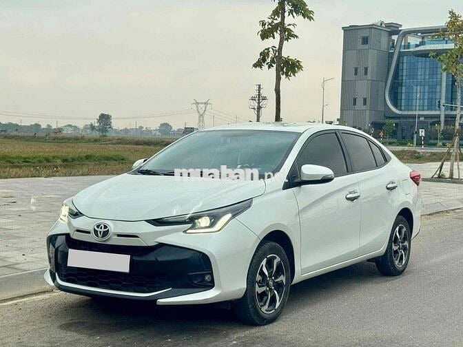 Toyota Vios 2023 E CVT - 30000 km