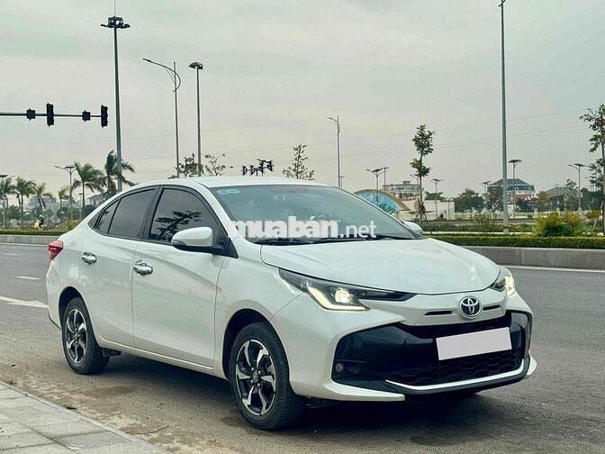 Toyota Vios 2023 E CVT - 30000 km