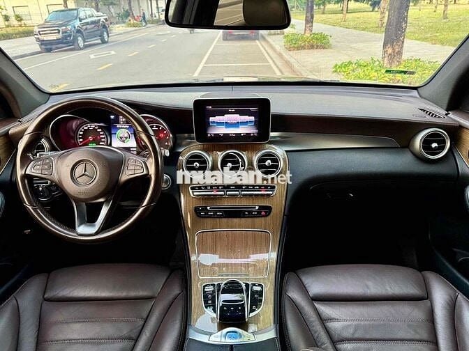 Mercedes Benz GLC Class 2017 250 - 87000 km