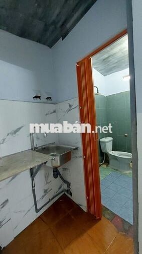 Phòng trọ 25m2, Có Gác đường Đoàn Thị Kia, Tiện ích Xung Quanh Đầy Đủ