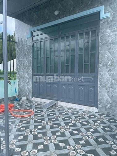 BÁN NHÀ CẤP 4 MỚI TOANH - SỔ HỒNG RIÊNG.