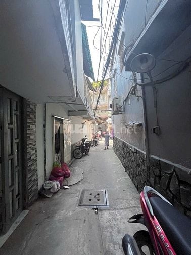 Nhà 1trệt, 1lầu, sát MT Tám Danh, P4,Q8. Ngang 2,9m/NH3,62m x Dài 5,5m