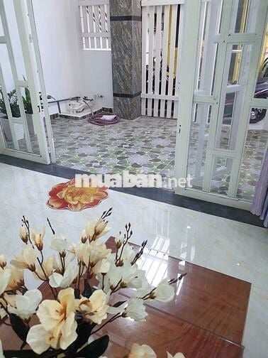 Nhà phố xinh DT 5x17, 1 lầu (4pn) gần chợ Bà Điểm, hẻm Phan Văn Hớn HM