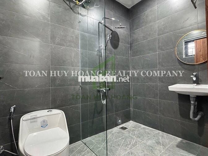 NHÀ ĐẸP 4PN NAM VIỆT Á – GẦN ĐƯỜNG BÙI TÁ HÁN – FULL TIỆN ÍCH