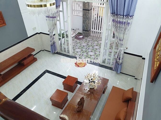 Nhà phố xinh DT 5x17, 1 lầu (4pn) gần chợ Bà Điểm, hẻm Phan Văn Hớn HM