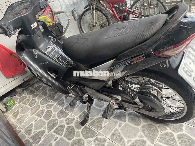 Xe zin từ a tới z chưa bổ máy xe ít đi .