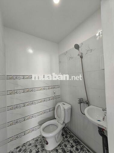 Cho thuê phòng ở trệt và cửa sổ thoáng đẹp, sạch sẽ chỉ 3t8