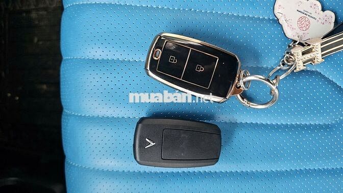 VF3 2025, 12.000 km, nhiều đồ chơi