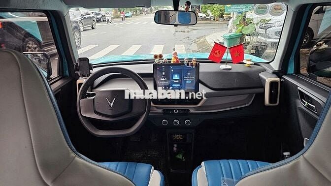 VF3 2025, 12.000 km, nhiều đồ chơi