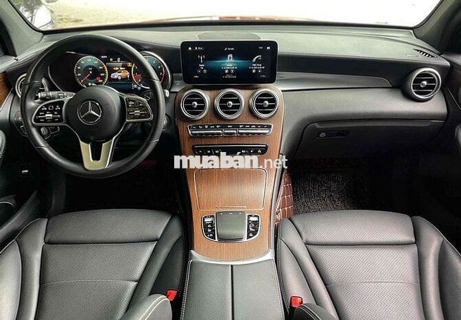 Mercedes GLC200 4MT V1 2022 - 34000 km