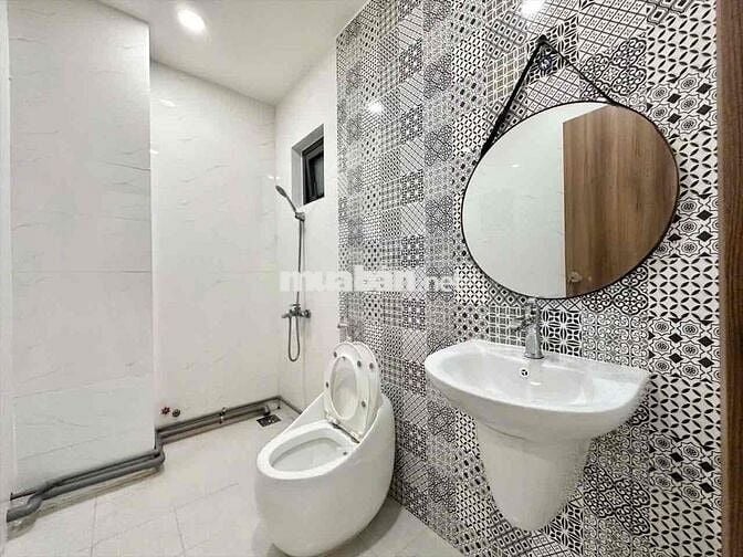 CHO THUÊ PHÒNG BAN CÔNG FULL NT GẦN SÂN GOLF TÂN SƠN,ĐH VĂN HIẾN,CHỢ