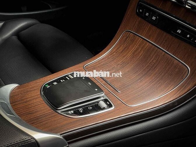 Mercedes GLC200 4MT V1 2022 - 34000 km