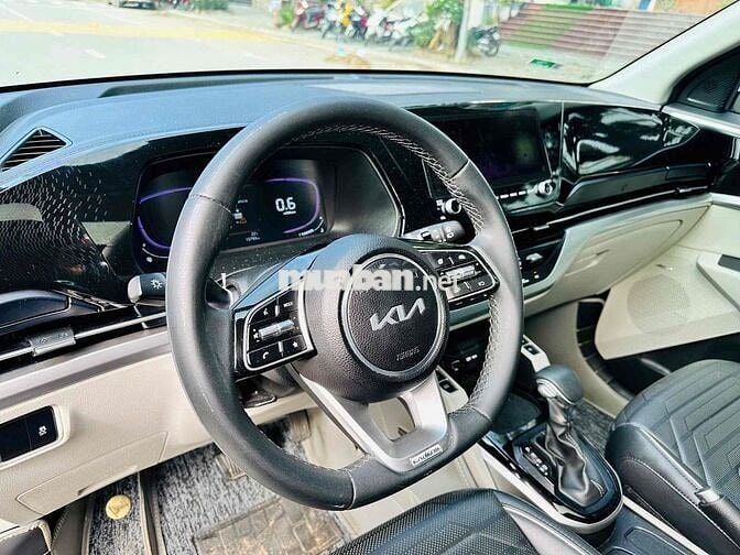 Kia Carent 2025 1.4AT Signature Trắng