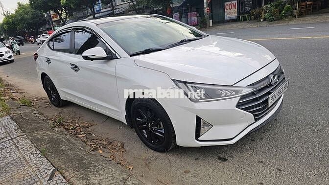 Hyundai Elantra 2019 1.6AT 70000 km