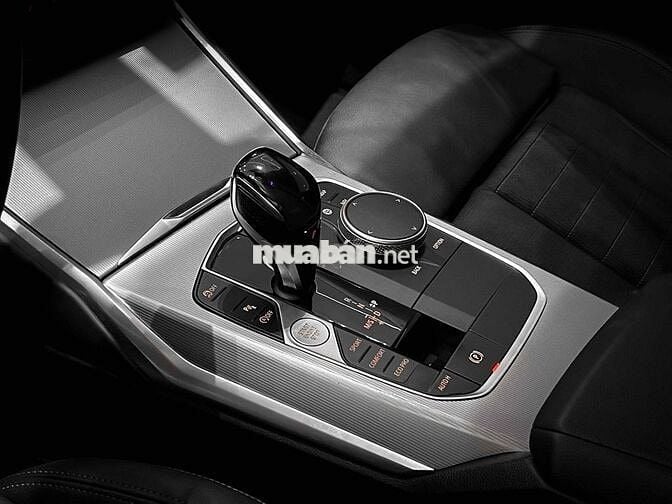 BMW 320i Sportline 2021 - 32000 km