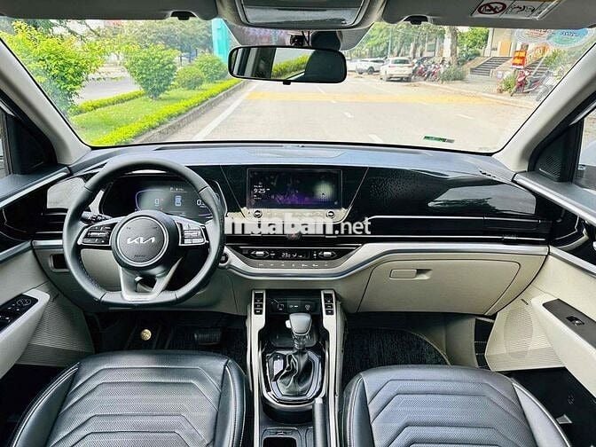 Kia Carent 2025 1.4AT Signature Trắng