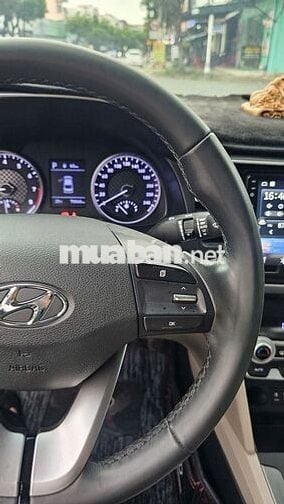 Hyundai Elantra 2019 1.6AT 70000 km