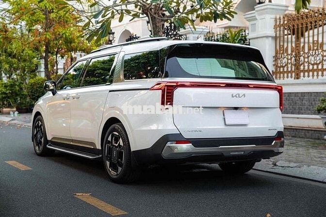 Kia Carnival Signature mẫu All New 2024 - 12000 km