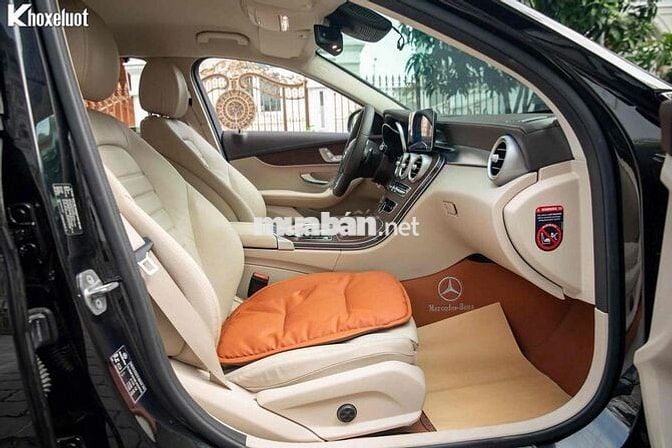 Mercedes C200 Exclusive 2020 - 34000 km