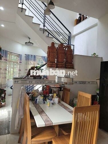 💥Cần Bán Gấp nhà 1trệt 1lầu 2pn.2wc Sổ hồng hoàn công