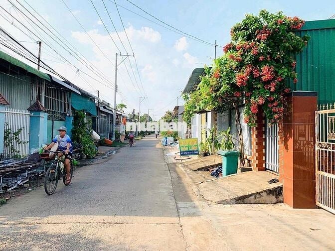 Chỉ 140tr sở hữu ngay nền đất thổ cư sổ riêng 150m2, sát QL1A Đồng Nai