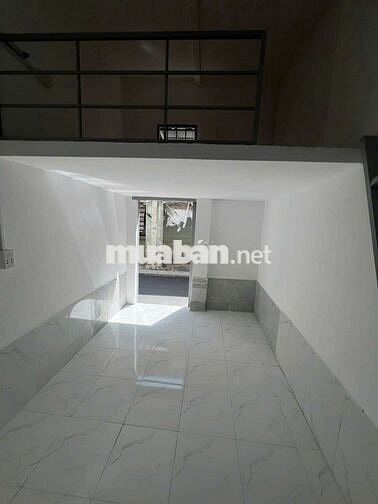 Phòng mặt tiền hẽm, gần chành xe Chín Nghĩa, cách ĐH VĂN HIẾN 500m