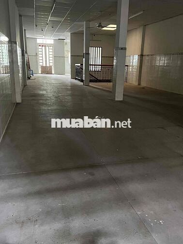 Cho thuê nhà thích hợp làm kho xưởng cty tổng diện tích sử dụng 300m