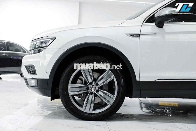Volkswagen Tiguan Luxury S 2021 - 30000 km