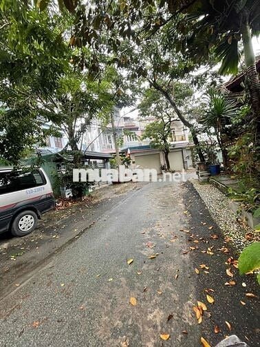 đất xây bthu 1/ lê văn khương sát gò vấp. 9*20 đường 10m giá 11tỷ tl