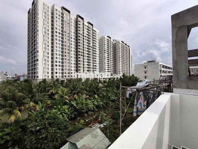 nhà mới xây dựng, 4 phòng ngủ đầu khu dân cư Lê Thành