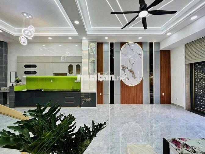 nhà cho thuê 4 tầng full Nội Thất cơ bản, hẻm 131 đường 26/3