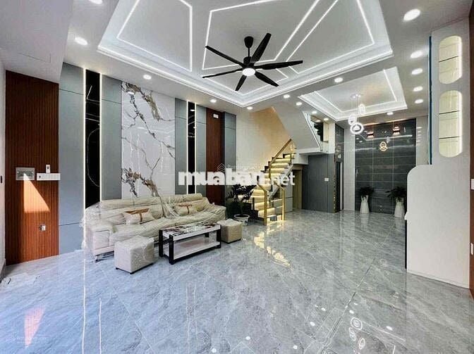 nhà cho thuê 4 tầng full Nội Thất cơ bản, hẻm 131 đường 26/3