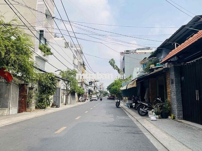 Cho Thuê khoán CCMN, P. Tân Kiểng ( 10phòng, 10wc ) nở hậu 7m